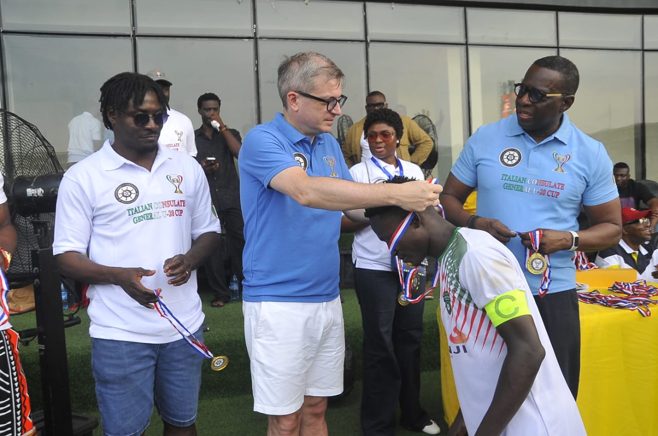 Closing Ceremony Medal Presentation